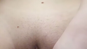 ¡mírame Dándome Placer En Un Baño! ¡mojado Dentro De Mi Vagina!