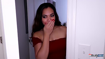 18+ Teen Latina Bliver Kneppet Af Liderlig Sex